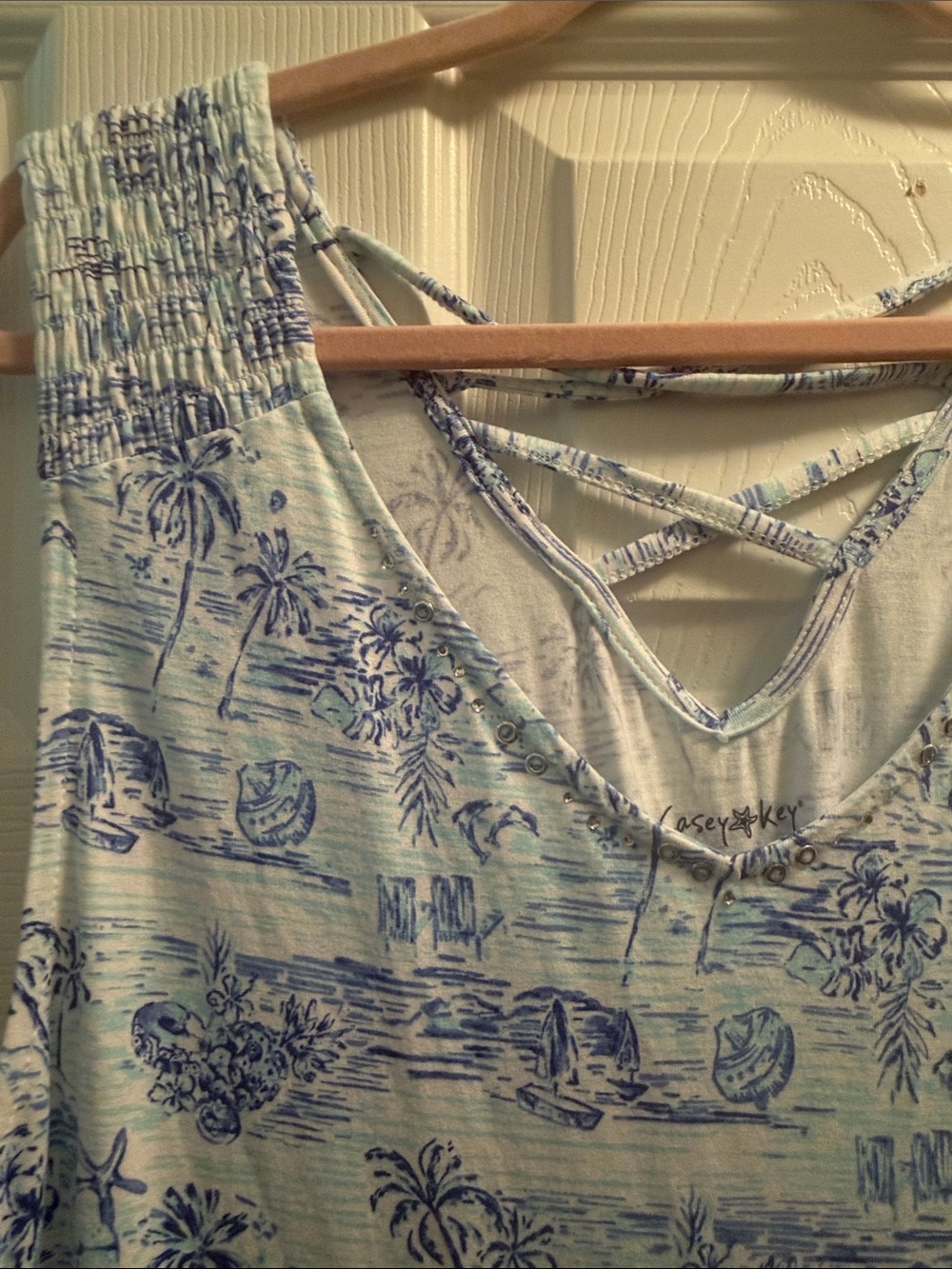 Women’s Light Blue Tropical Print Tank Top with Crisscross Back - Picture 3 of 4
